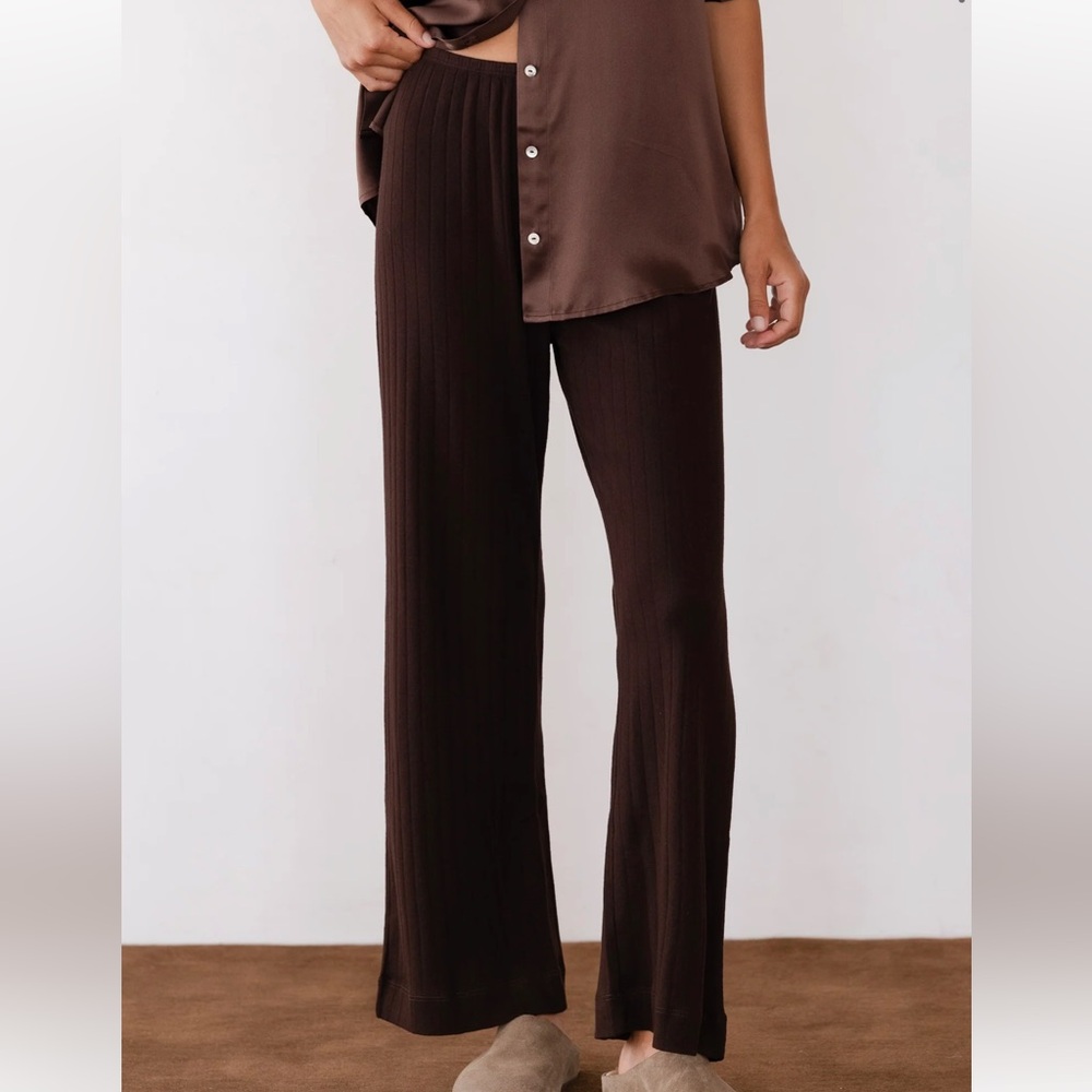 Donni The Pointelle Simple Crop Pant